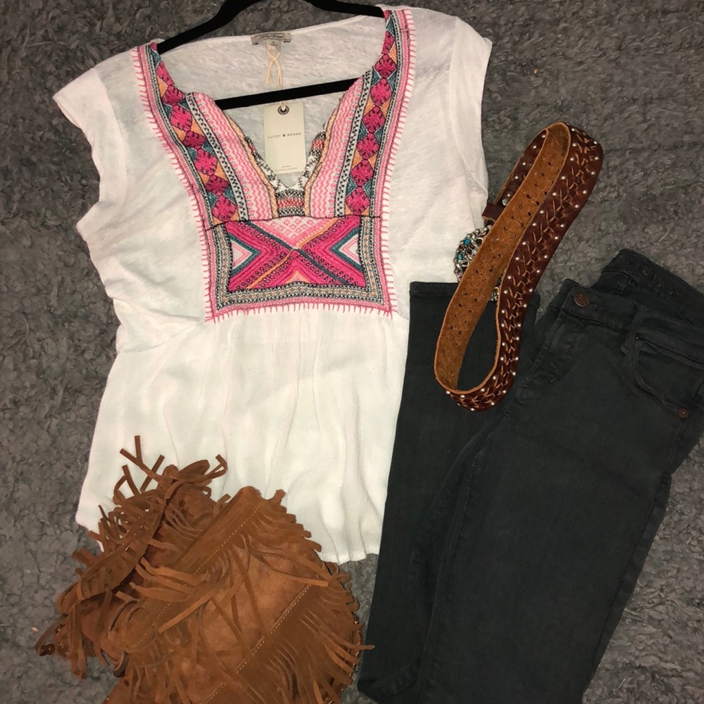 ⚡️LUCKY BRAND embroidered top
